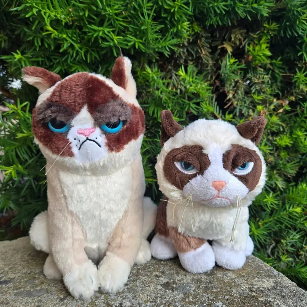 Grumpy Cat stuffed animals by Ganz and Ripple‎ Junction lot of two. Read